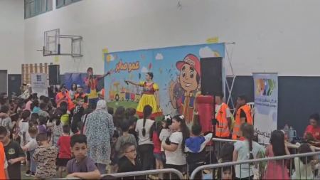 الجماهيري بيت حنينا يستقبل الاطفال برفقة عائلاتهم بفعاليات ترفيهية مع (عمو صابر)